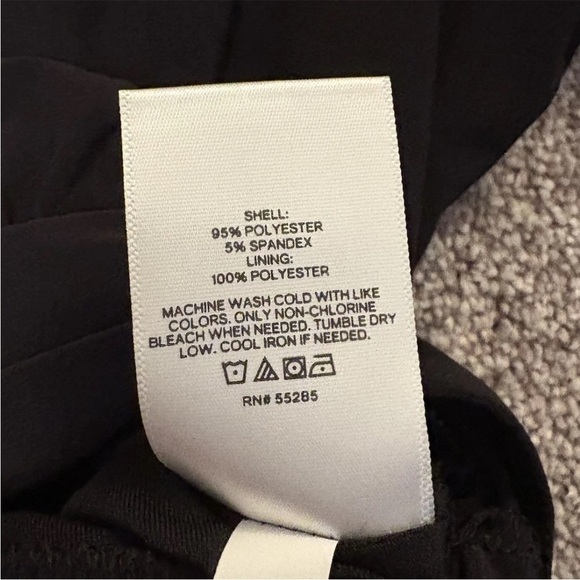 Express Women's Crew Neck Puff Sleeve Bodysuit Size S Black Short Sleeves NWT$58 - Picture 16 of 16